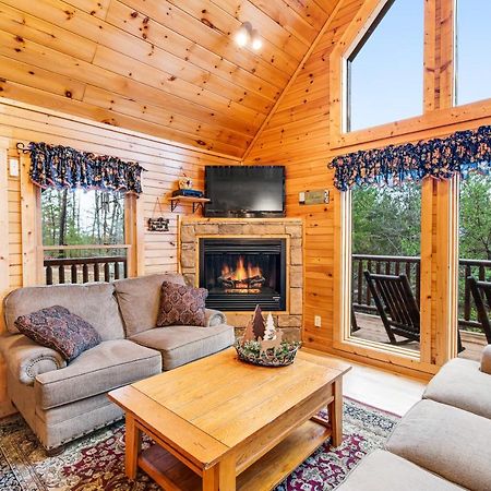 Вилла Grizzly Manor Пиджен-Фордж Экстерьер фото