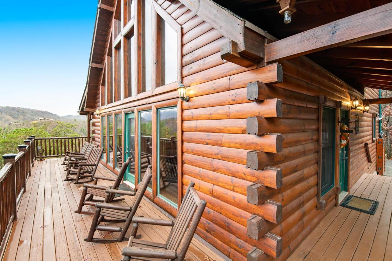 Вилла Grizzly Manor Пиджен-Фордж Экстерьер фото