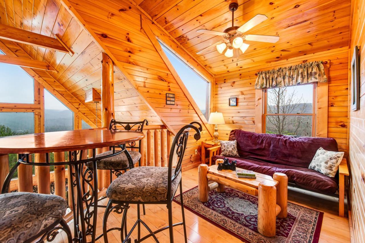 Вилла Grizzly Manor Пиджен-Фордж Экстерьер фото