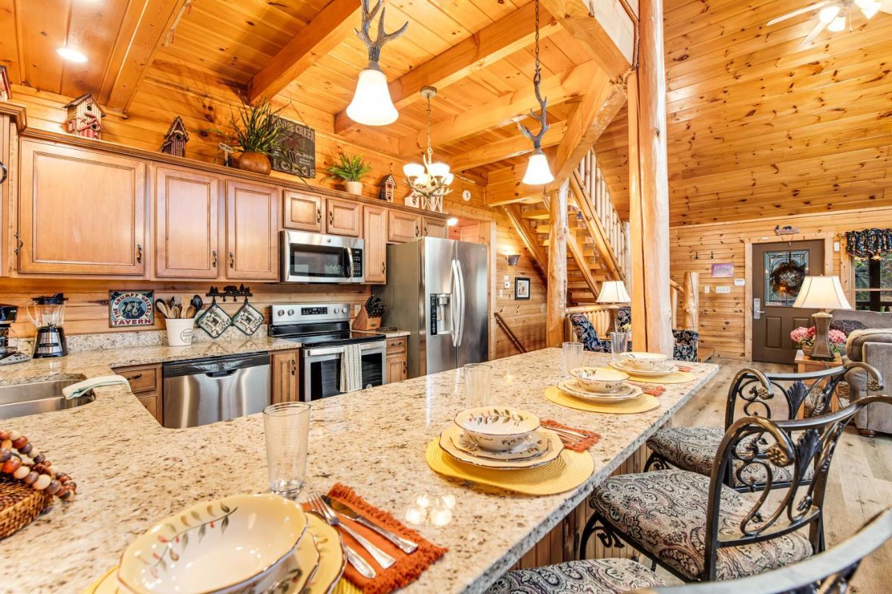 Вилла Grizzly Manor Пиджен-Фордж Экстерьер фото