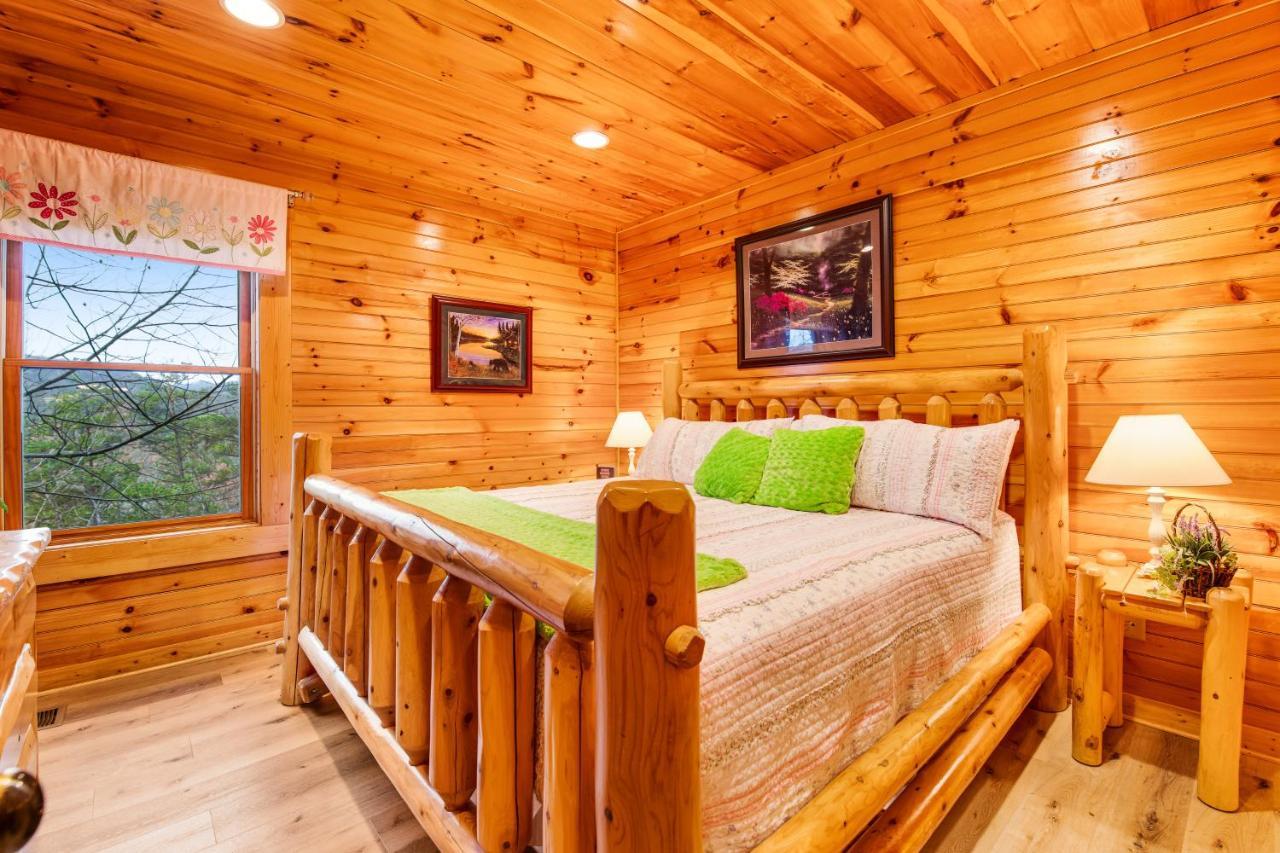 Вилла Grizzly Manor Пиджен-Фордж Экстерьер фото